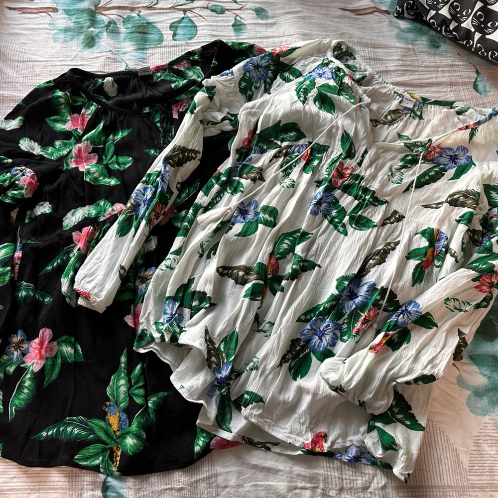 Floral Print Women's Tops - Black and White